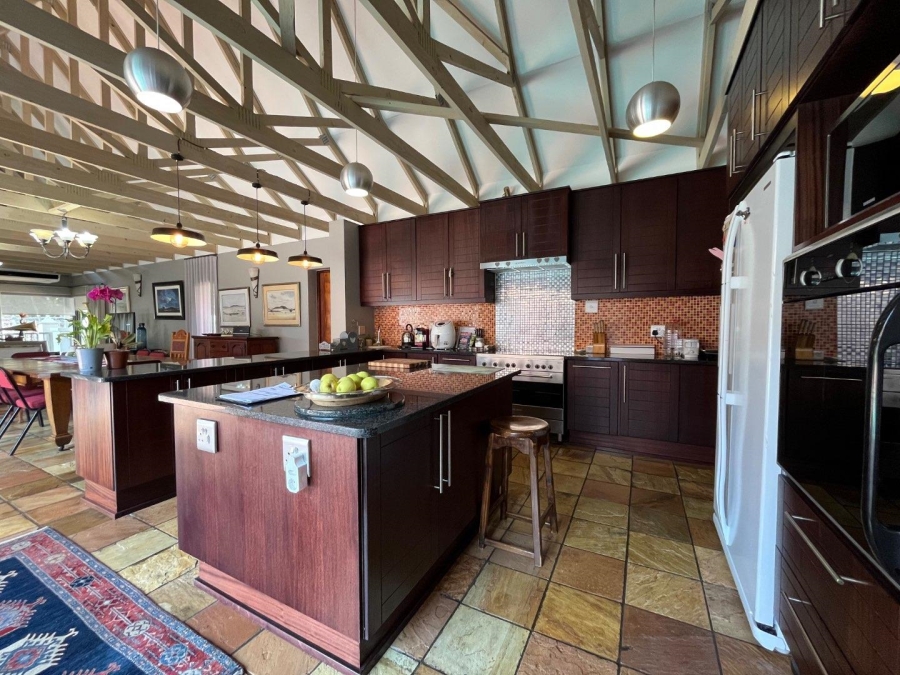 4 Bedroom Property for Sale in Woodland Hills Free State